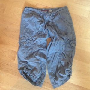 Unionbay cargo pant capris, Gray