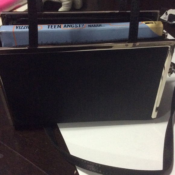 VINTAGE PURSE CROSSBODY (90s) - Picture 4 of 4