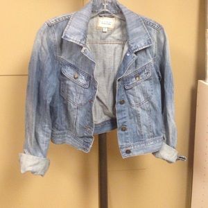 Cropped denim jacket