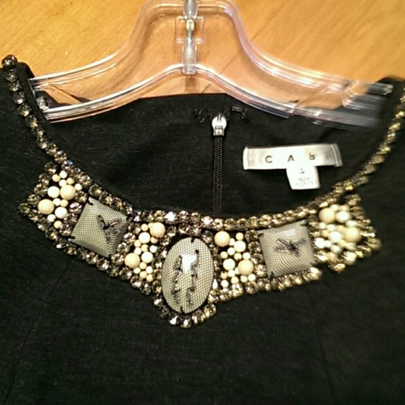 Fitted sleeveless top - Picture 3 of 4