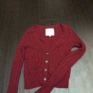 Maroon sweater