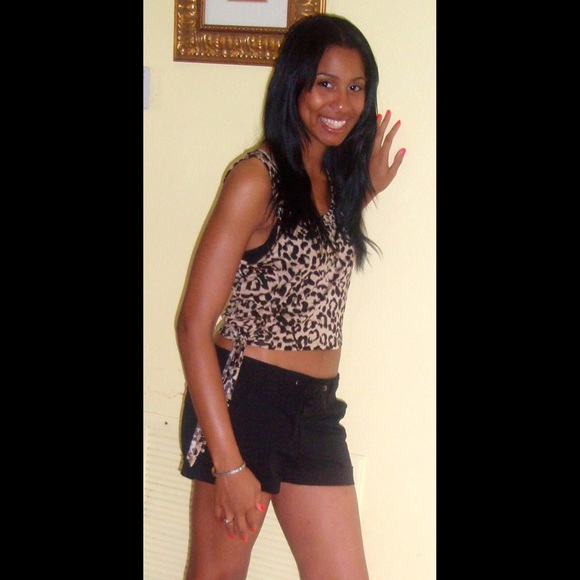 Meet Your Posher, Brianna! - Picture 4 of 4