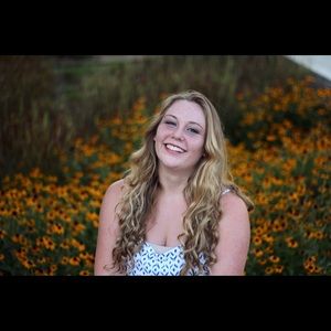 Meet your Posher, Hannah