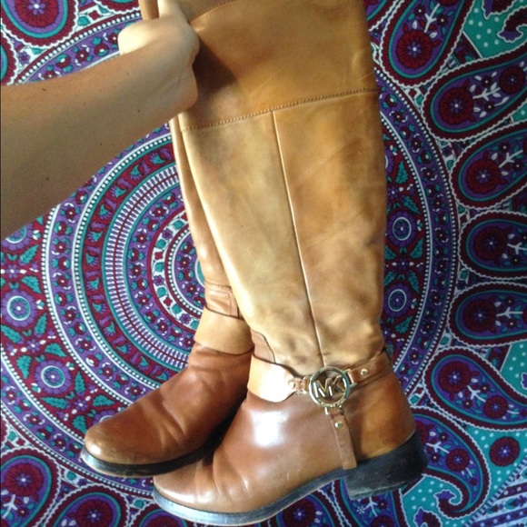 Bundle for 2 pairs of MK boots: 8.5 and mocha 9.5