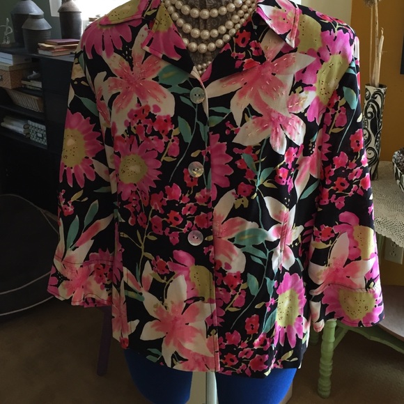 Flowery jacket/top - Picture 1 of 2