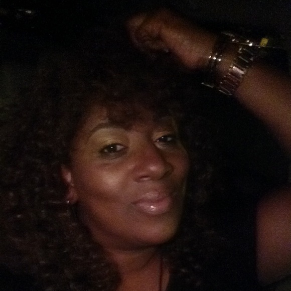 Meet your Posher LeSharne! - Picture 2 of 3