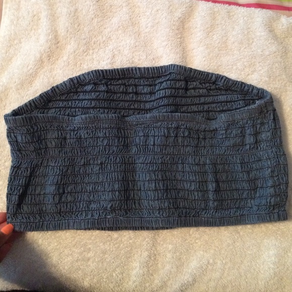 Cute crop top - Picture 2 of 3