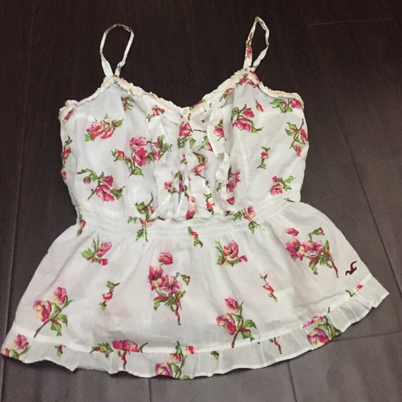 Hollister top