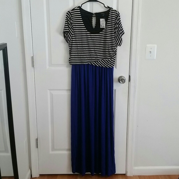Short sleeve maxi dress
