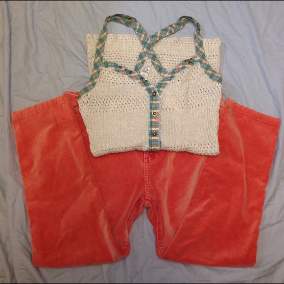 Meet your posher- Vicki! - Picture 3 of 3