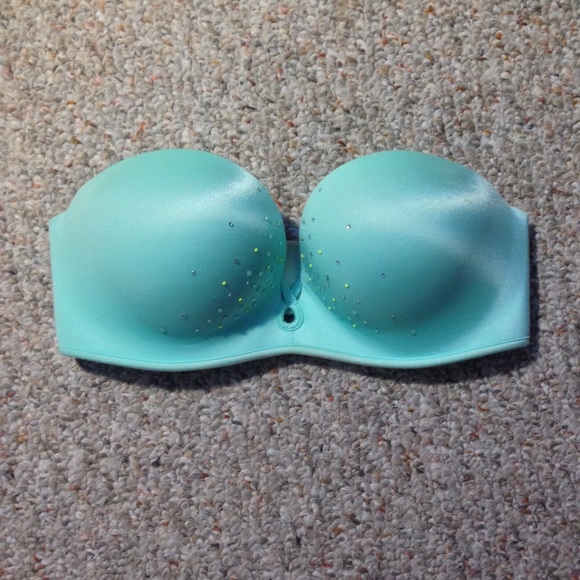 VS Bombshell Strapless Bra 32B
