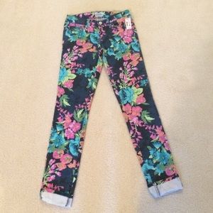 Floral jeans!