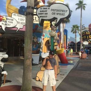 Meet your Posher, Brandon