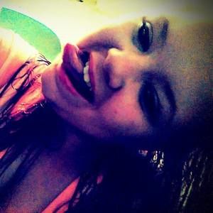 Meet your Posher, Clarissa