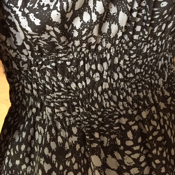 Black and gray animal print jacket - Picture 2 of 3