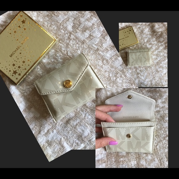 Michael Kors Clutches & Wallets - Michael Kors Wallet