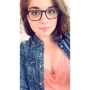 Meet your Posher, Rebecca