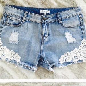 Cute distressed shorts
