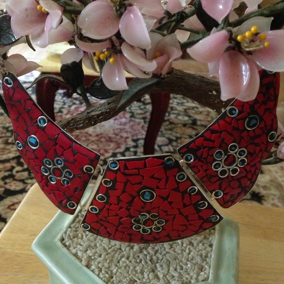 Vintage inlay coral necklace