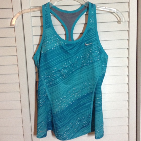 Nike workout tank