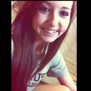 Meet your Posher, Kayla