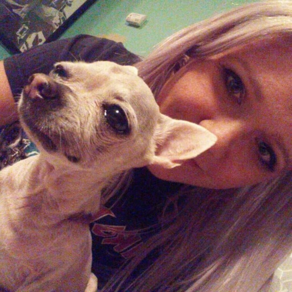 Meet your Posher, Amelia - Picture 2 of 4