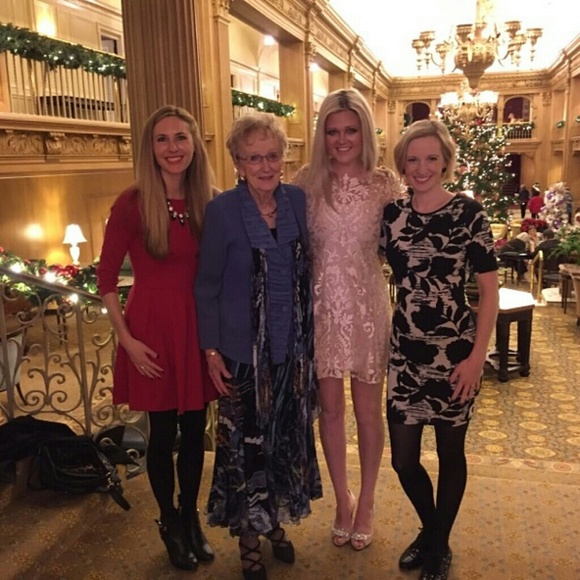 Meet your Posher, Amelia - Picture 3 of 4