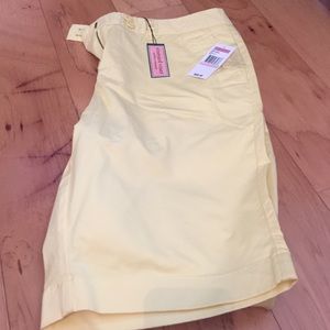 Vineyard Vines shorts