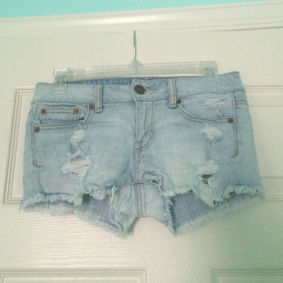 American eagle destroyed Denim shorts