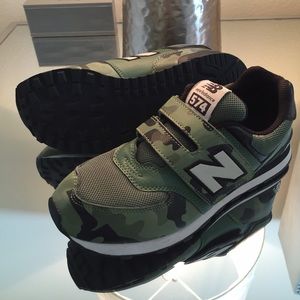 New Balance: KV574 Loop Running Shoes