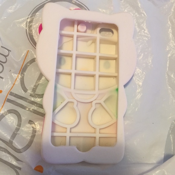 Hello kitty 4 iPhone case (: - Picture 3 of 4