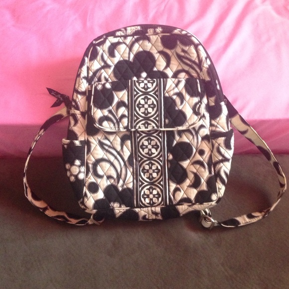 Vera Bradley Handbags - 🚫SOLD🚫