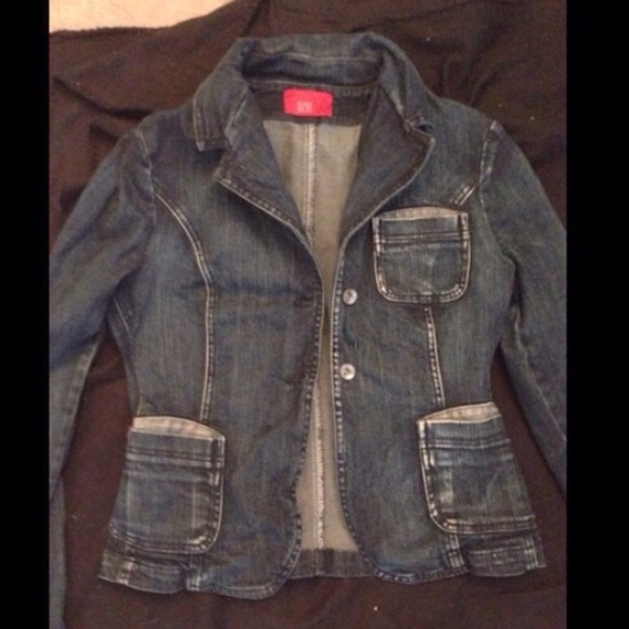 ⭐️Jeans jacket⭐️ - Picture 2 of 4