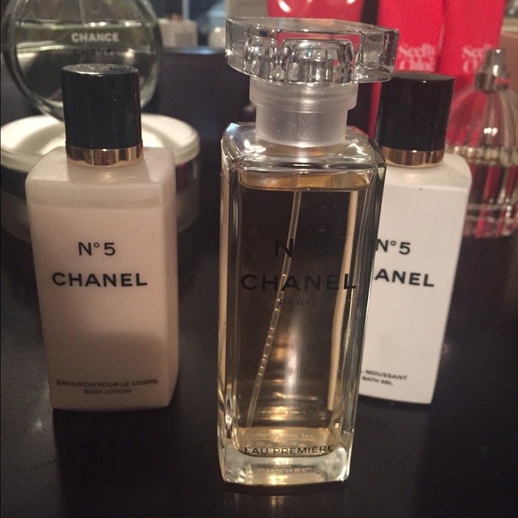 2 Perfumes.