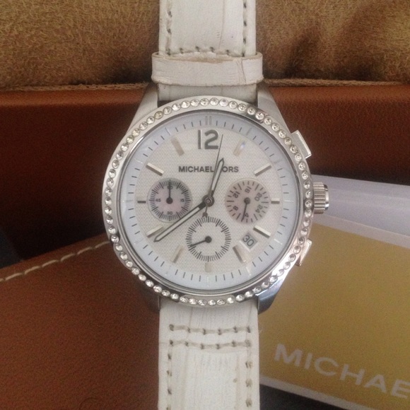 Michael Kors Watch (barely worn) main image 2