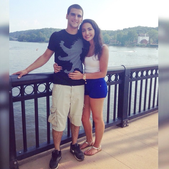 Meet Your Posher! 😁 - Picture 3 of 4