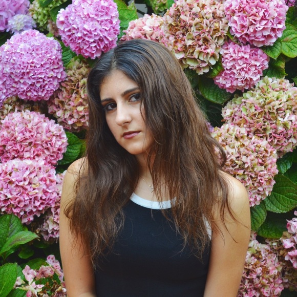 Meet your seller - Picture 2 of 4