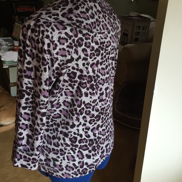 Knit buttoned jacket - Picture 2 of 2