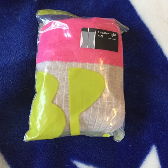 M/L sweater tights new