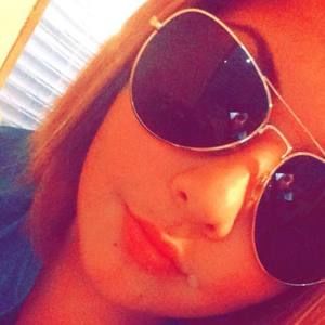 Meet your Posher, Adena