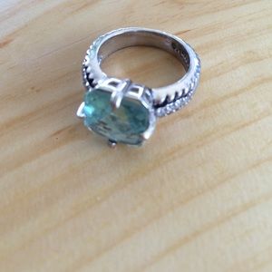 Gemstone ring