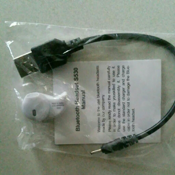 Bluetooth ear piece