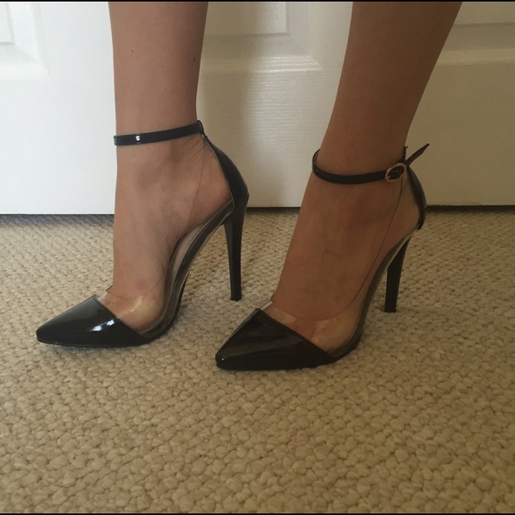Black High-Heeled Shoes