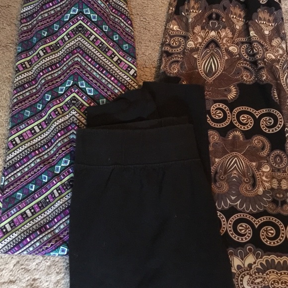3 pair of leggings