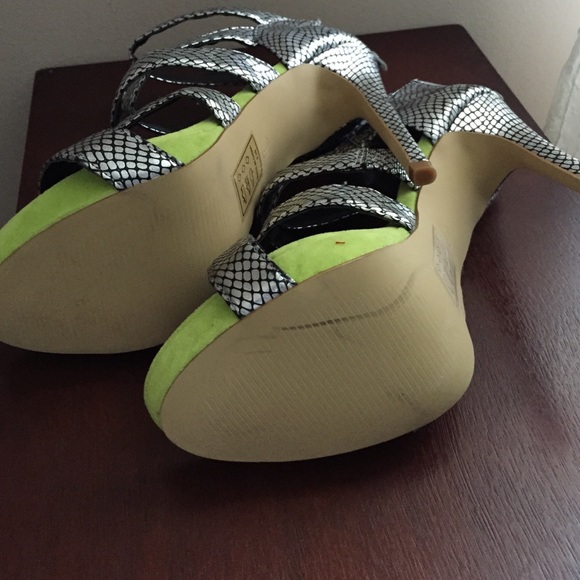 Silver and Lime Green High Heeled Sandals - Picture 4 of 4