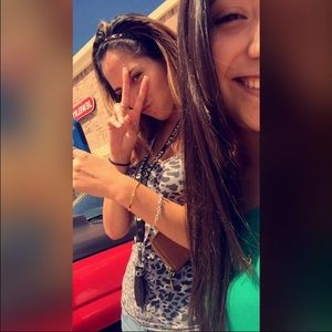 Meet your Posher, Mayra