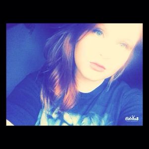 Meet your Posher, Hailey