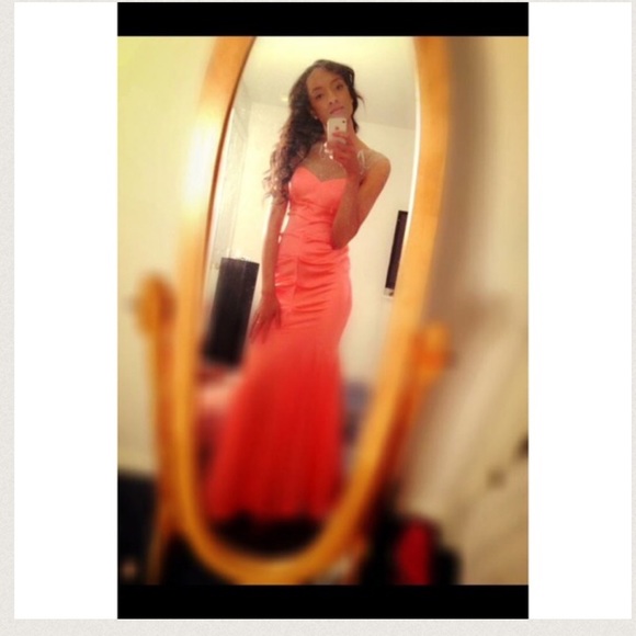 XSCAPE PROM DRESS ! Pristine condition.