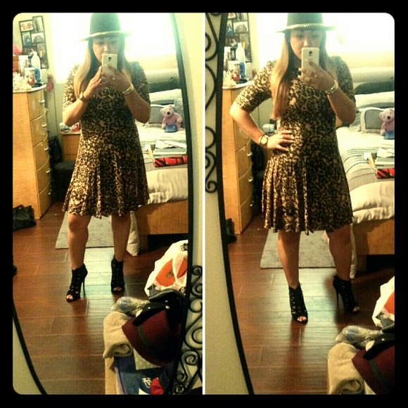 H&M Dresses & Skirts - 🎉 Top Trends Party Sale 🎉Cheetah print dress