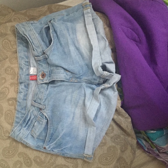 Shorts - Picture 1 of 1